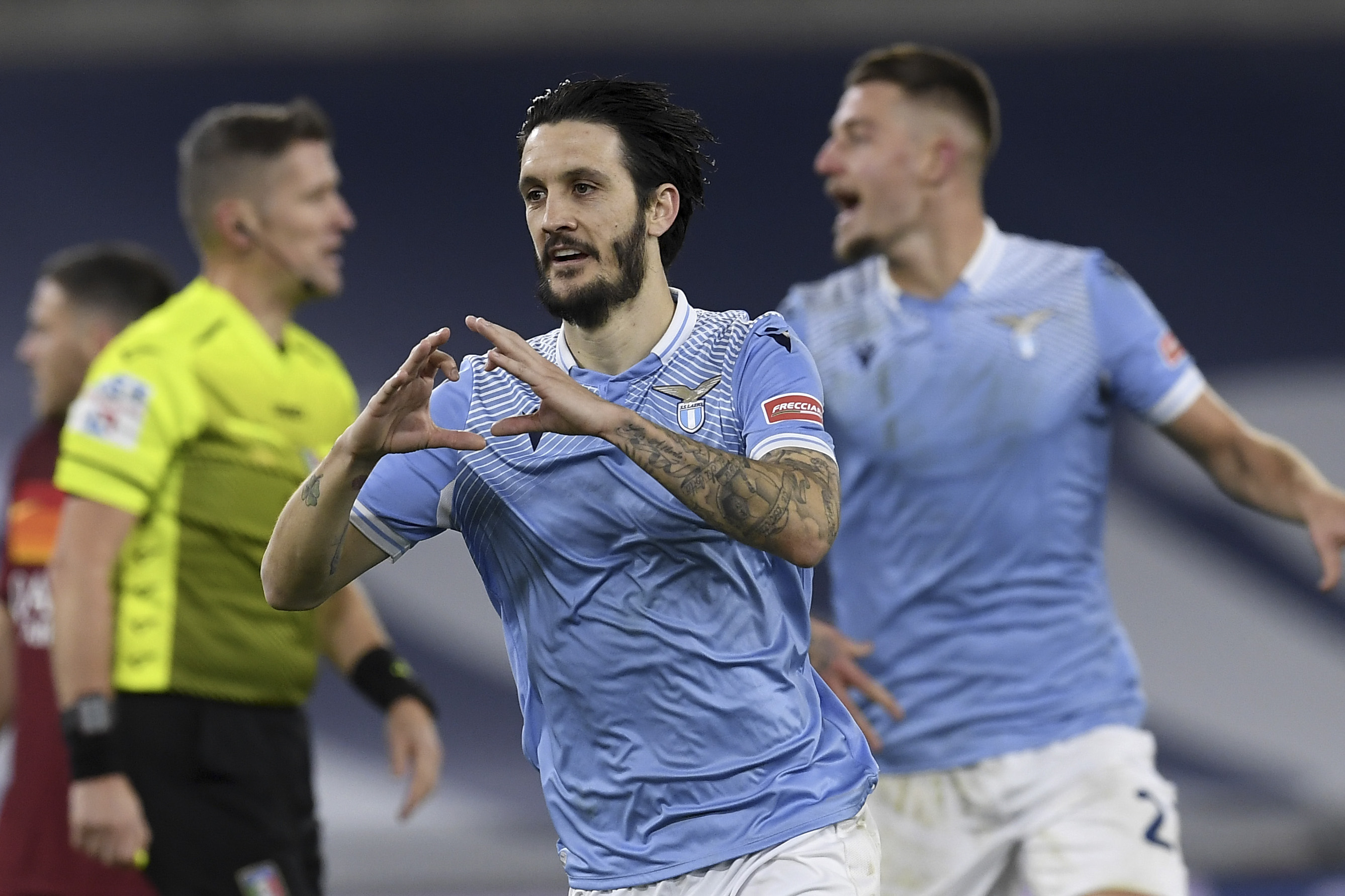 包含转折点！拉齐奥再遭质疑，CBA季后赛加时末段攻防权衡，信心回归，更衣室氛围转暖的词条