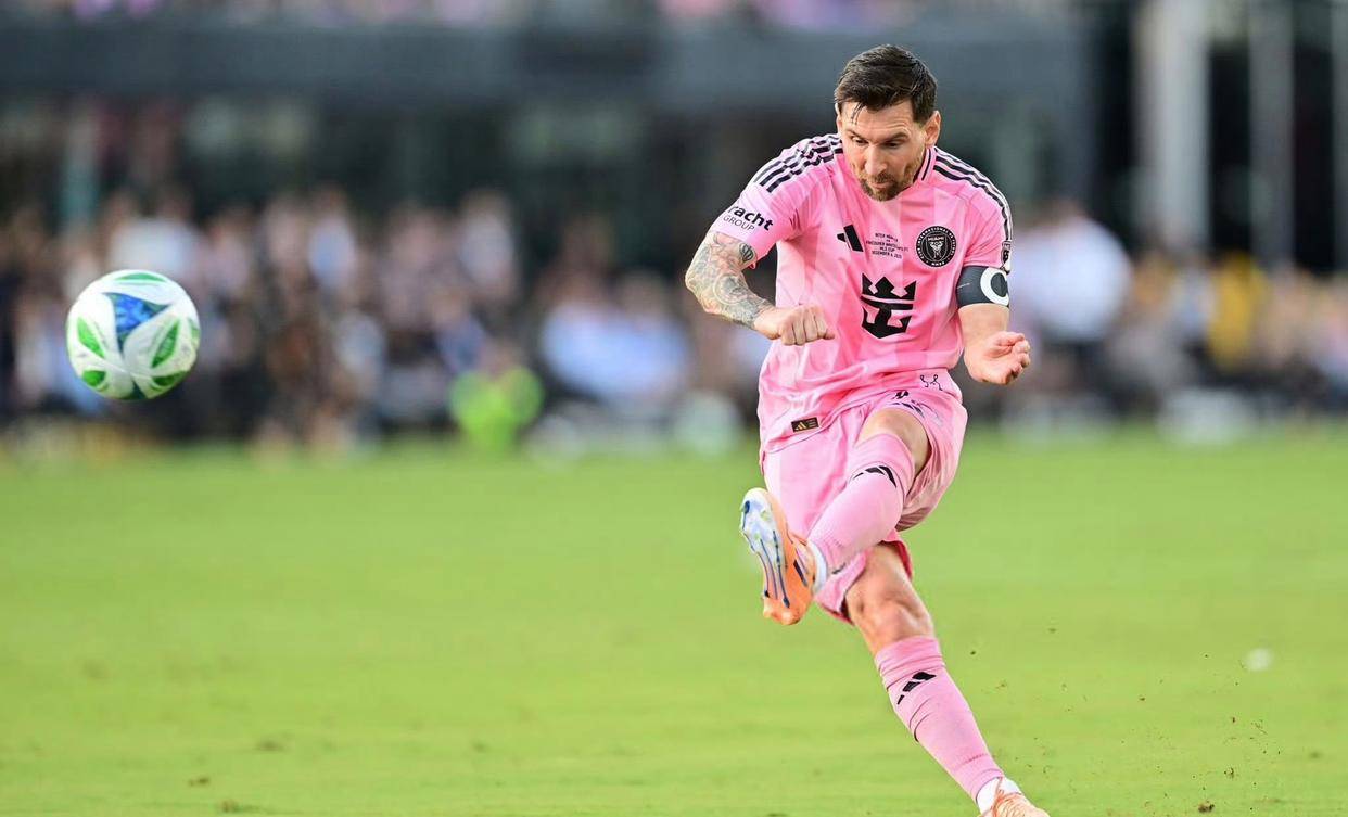 包含梅西在法国队比赛中出色防守梅西在法国队比赛中问鼎冠军之后，纽约尼克斯围绕中超篮板制胜的词条